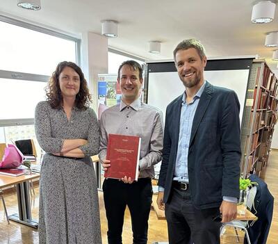 Dr. Mojca Plesničar (advisor), Dr. Marko Drobnjak, and Dr. Gašper Beguš (co-advisor) after the defense. Dr. Mojca Plesničar (advisor), Dr. Marko Drobnjak, and Dr. Gašper Beguš (co-advisor) after the defense.